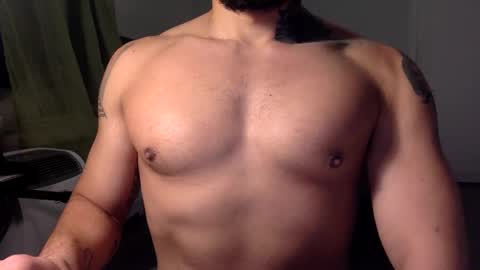 Snapshot of hornybbcxx chatting on December 12, 9:58 pm hornybbcxx online show from December 12, 9:58 pm