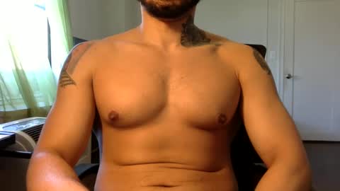 Snapshot of hornybbcxx chatting on January 14, 6:28 pm hornybbcxx online show from January 14, 6:28 pm