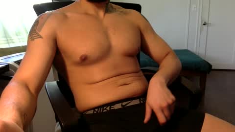Snapshot of hornybbcxx chatting on January 15, 8:16 pm hornybbcxx online show from January 15, 8:16 pm