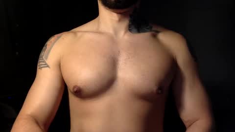Snapshot of hornybbcxx chatting on January 16, 4:28 am hornybbcxx online show from January 16, 4:28 am