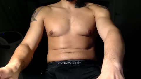 Snapshot of hornybbcxx chatting on January 20, 3:48 am hornybbcxx online show from January 20, 3:48 am