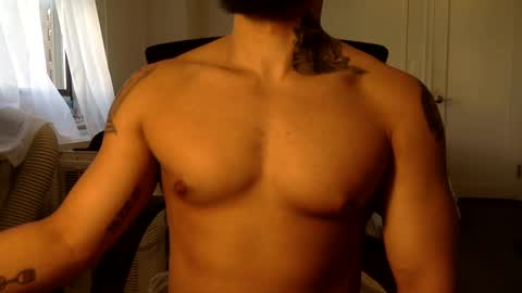 Snapshot of hornybbcxx chatting on October 3, 10:18 pm hornybbcxx online show from October 3, 10:18 pm