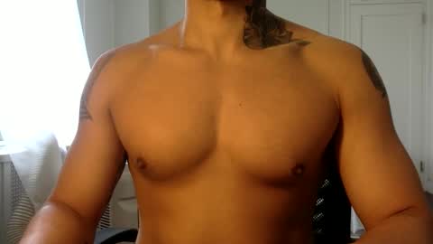 Snapshot of hornybbcxx chatting on October 28, 6:54 pm hornybbcxx online show from October 28, 6:54 pm