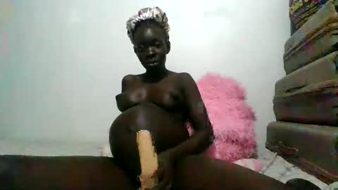 Yvy online show from November 2, 5:37 pm