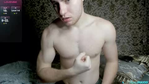 Max online show from December 19, 10:22 am