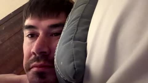 Justin 7 inches online show from April 16, 1:17 am