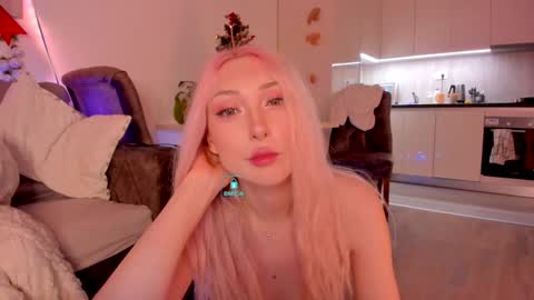 Alex and Rosie online show from January 5, 9:14 pm