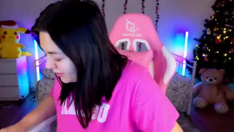 HornyCakee online show from December 8, 7:26 am