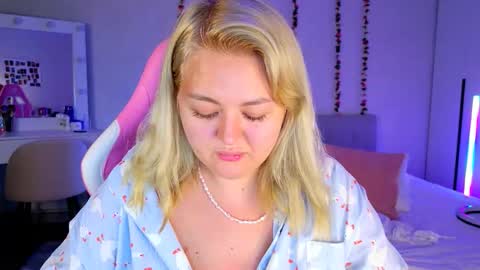 HornyCakee online show from March 11, 8:53 am