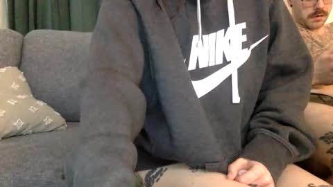 Snapshot of hornycouple0102 chatting on March 21, 3:26 pm hornycouple0102 online show from March 21, 3:26 pm