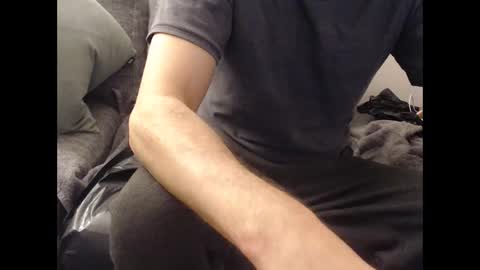 Ahhhh mom use me online show from March 6, 11:45 pm