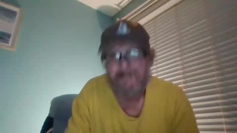 Snapshot of hornyd7711 chatting on October 19, 1:28 am hornyd7711 online show from October 19, 1:28 am