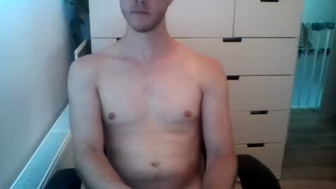 hornydutchman69 online show from July 17, 6:13 pm