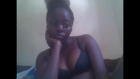 hornygal001 online show from December 17, 7:07 am