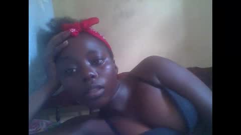 hornygal001 online show from December 17, 10:12 am