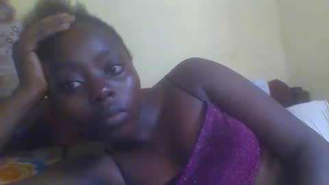 hornygal001 online show from December 18, 1:23 pm