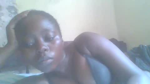 hornygal001 online show from February 5, 12:17 pm