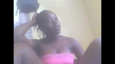 hornygal001 online show from February 20, 6:06 am