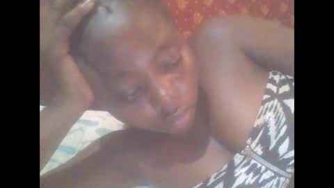 Snapshot of hornygal001 chatting on May 13, 7:17 am hornygal001 online show from May 13, 7:17 am