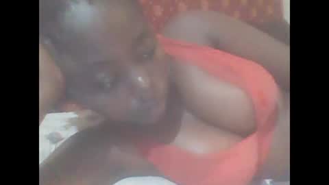 Snapshot of hornygal001 chatting on June 5, 5:25 am hornygal001 online show from June 5, 5:25 am