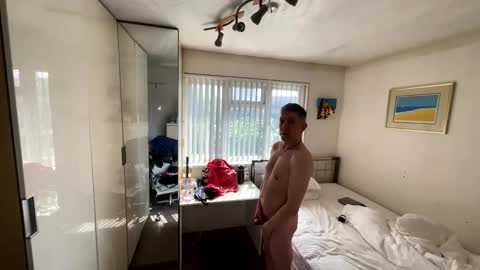 Hornylondon online show from April 14, 10:10 am