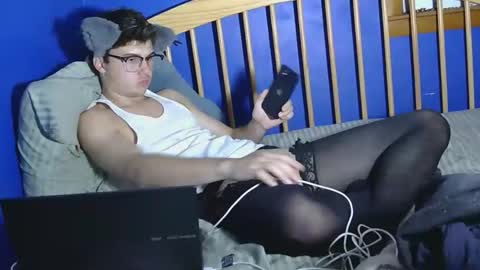 Snapshot of hornymanwhore2 chatting on September 15, 11:16 pm hornymanwhore2 online show from September 15, 11:16 pm