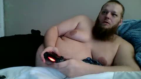 Snapshot of hornynccascade chatting on December 4, 6:16 pm hornynccascade online show from December 4, 6:16 pm