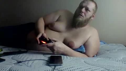 Snapshot of hornynccascade chatting on December 14, 7:14 am hornynccascade online show from December 14, 7:14 am