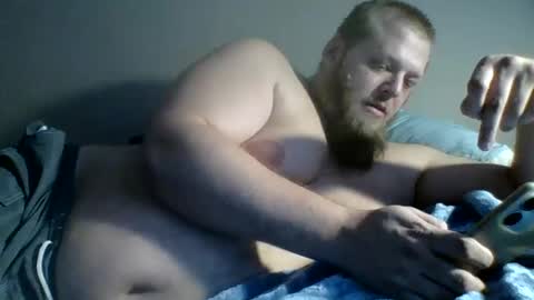 Snapshot of hornynccascade chatting on December 19, 8:27 pm hornynccascade online show from December 19, 8:27 pm