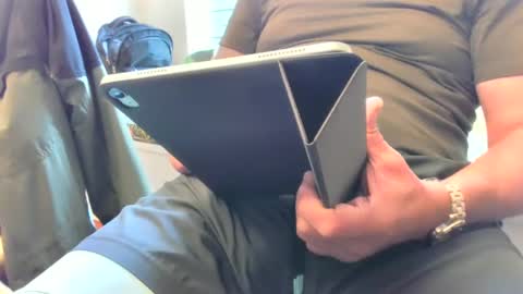 Alex M online show from December 19, 9:06 pm