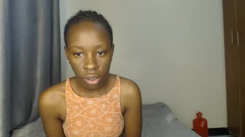 Snapshot of hornysouls01 chatting on September 30, 4:06 am hornysouls01 online show from September 30, 4:06 am