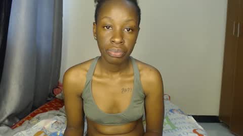 Snapshot of hornysouls01 chatting on October 7, 5:59 am hornysouls01 online show from October 7, 5:59 am
