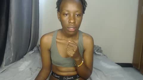 Snapshot of hornysouls01 chatting on October 12, 4:33 am hornysouls01 online show from October 12, 4:33 am