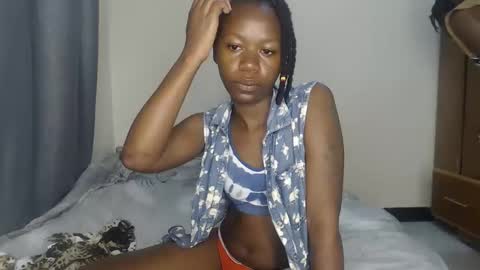 Snapshot of hornysouls01 chatting on October 13, 3:06 am hornysouls01 online show from October 13, 3:06 am
