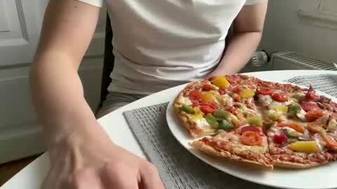 Snapshot of hornysteve_69 chatting on December 18, 12:55 pm Steve online show from December 18, 12:55 pm