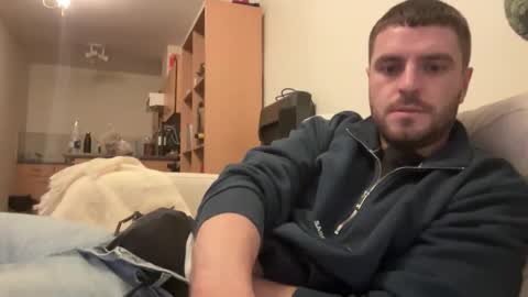 Snapshot of hornytom27 chatting on January 18, 1:48 pm Horny247 online show from January 18, 1:48 pm