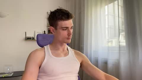 hornytwunk01 online show from September 17, 11:01 am