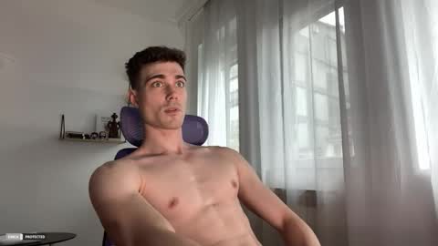 hornytwunk01 online show from October 3, 8:33 am