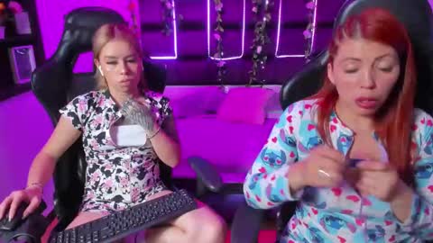 hornyy mom online show from January 2, 4:02 pm