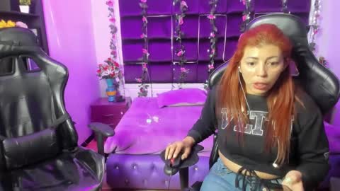 hornyy mom online show from January 31, 11:35 am