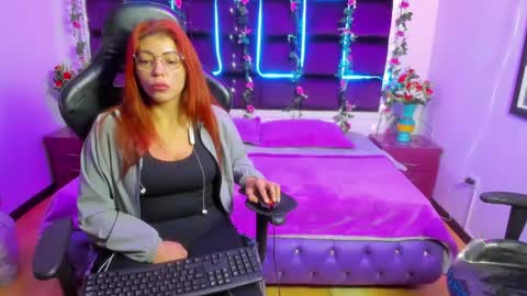 hornyy mom online show from February 25, 12:03 pm