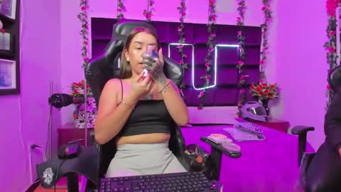 hornyy mom online show from September 13, 1:55 pm