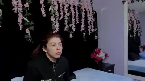 hornyy mom online show from September 29, 12:54 pm