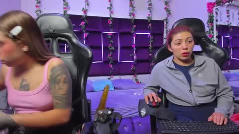 hornyy mom online show from September 30, 2:11 pm