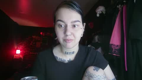 Snapshot of horror_circus chatting on December 14, 3:40 am Messalina Horror online show from December 14, 3:40 am