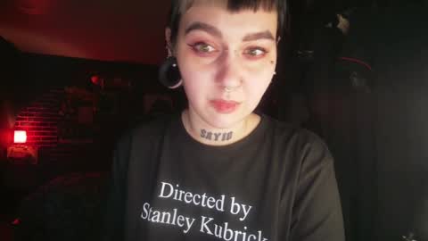 Snapshot of horror_circus chatting on February 13, 1:40 am Messalina Horror online show from February 13, 1:40 am