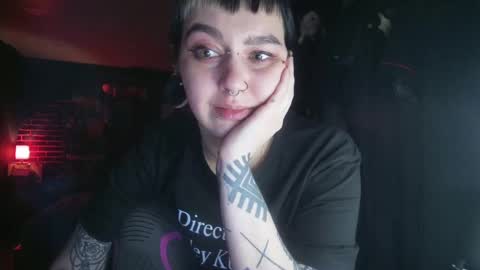 Snapshot of horror_circus chatting on February 13, 4:43 am Messalina Horror online show from February 13, 4:43 am