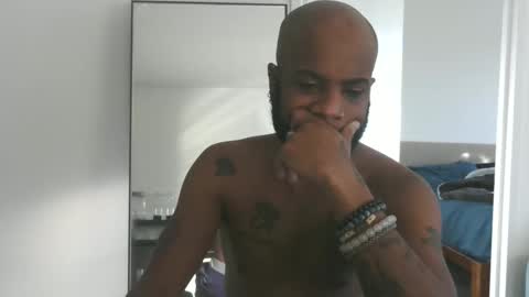 Snapshot of horus00 chatting on December 27, 1:28 pm Horus00 online show from December 27, 1:28 pm