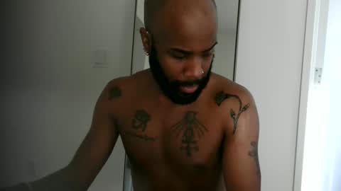 Snapshot of horus00 chatting on January 25, 1:19 pm Horus00 online show from January 25, 1:19 pm