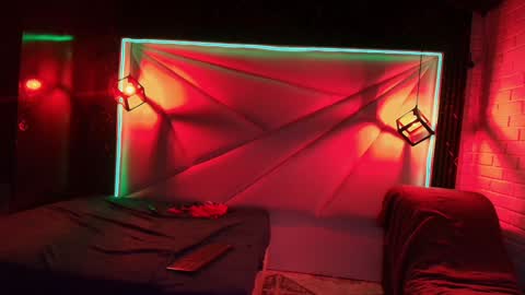 Snapshot of horus_at chatting on January 16, 10:12 pm horus_at online show from January 16, 10:12 pm